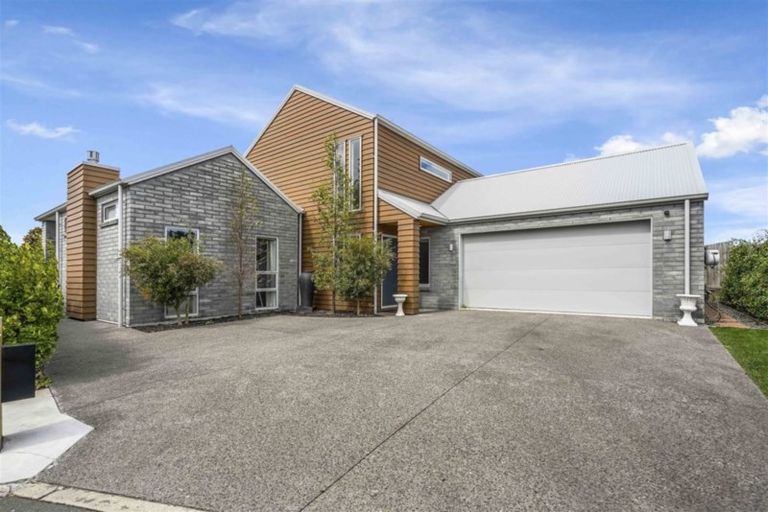 Photo of property in 15 Kemble Place, Flagstaff, Hamilton, 3210