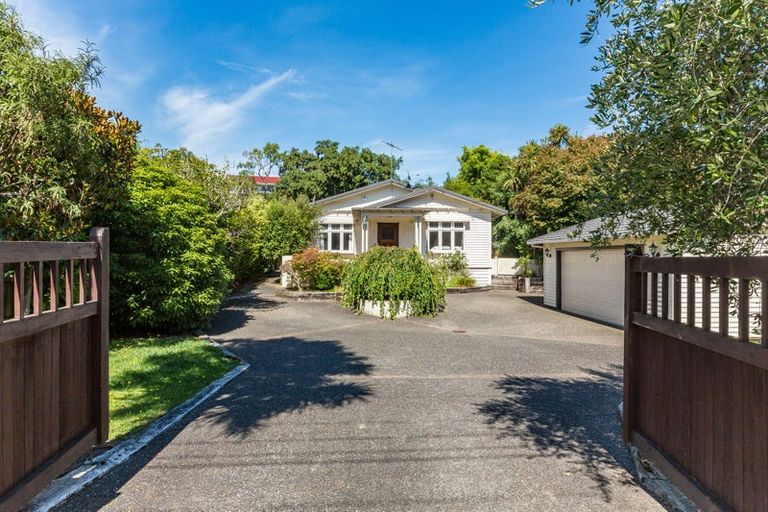 Photo of property in 10 Gloucester Street, Silverstream, Upper Hutt, 5019