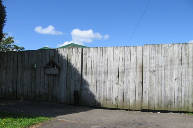 Photo of property in 52 Kenderdine Road, Papatoetoe, Auckland, 2025