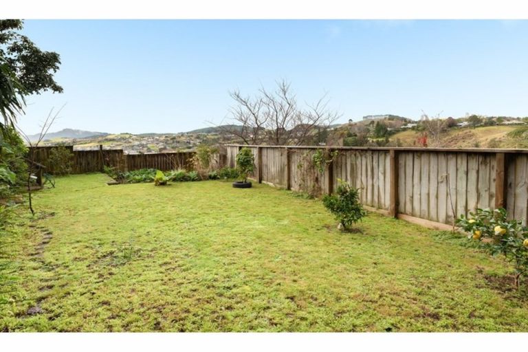 Photo of property in 71 Osprey Drive, Welcome Bay, Tauranga, 3112