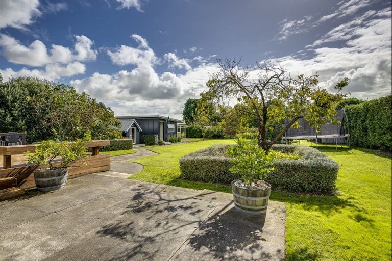 Photo of property in 233 School Road, Clive, 4102