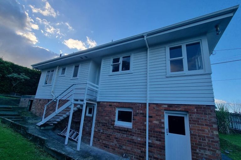 Photo of property in 34 Tiroroa Avenue, Te Atatu South, Auckland, 0610