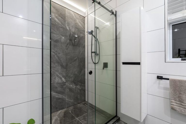 Photo of property in 216 Welcome Bay Road, Welcome Bay, Tauranga, 3112