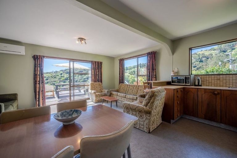 Photo of property in 24 Selwyn Avenue, Akaroa, 7520