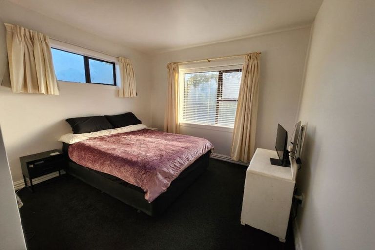 Photo of property in 19 Torrens Road, Hillmorton, Christchurch, 8024