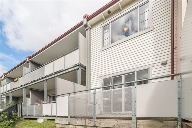 Photo of property in Monterey Apartments, 48/232 Middleton Road, Glenside, Wellington, 6037