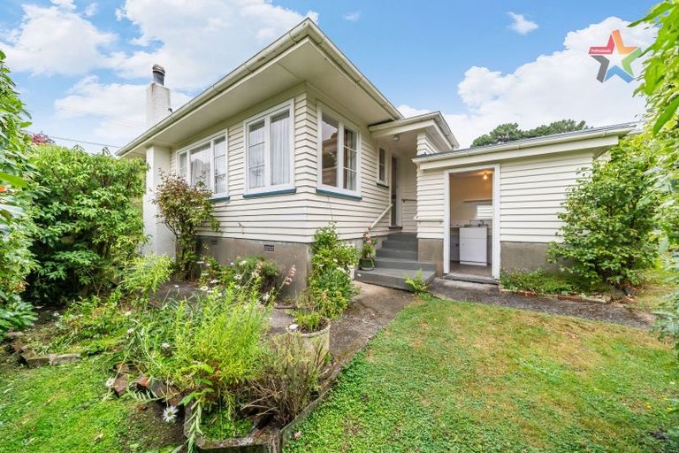 Photo of property in 32 Maymorn Road, Te Marua, Upper Hutt, 5018