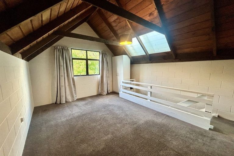 Photo of property in 5a Tapestry Grove, Silverstream, Upper Hutt, 5019