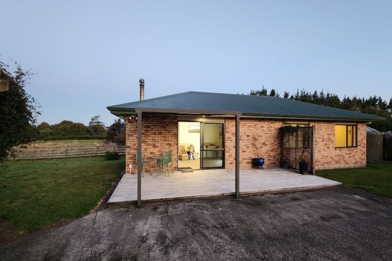 Photo of property in 287 Surrey Road, Tariki, Inglewood, 4388