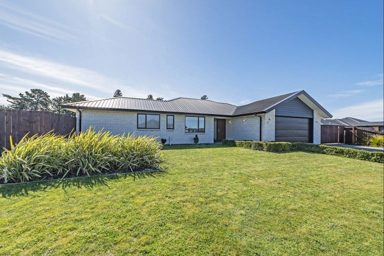 Photo of property in 3 Merino Crescent, Kirwee, 7571