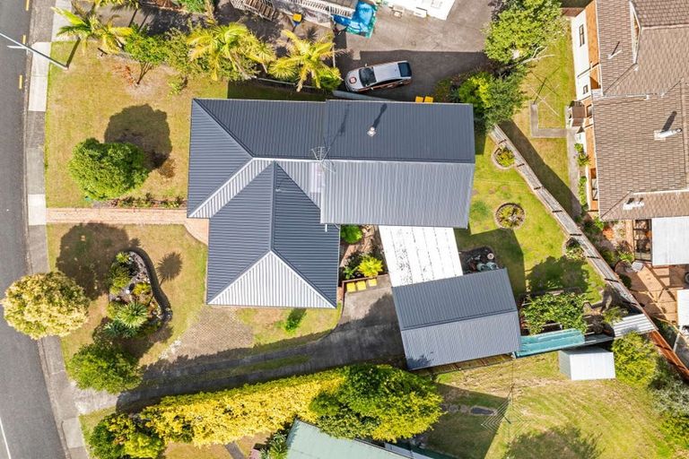 Photo of property in 32 Kirby Street, Glendene, Auckland, 0602