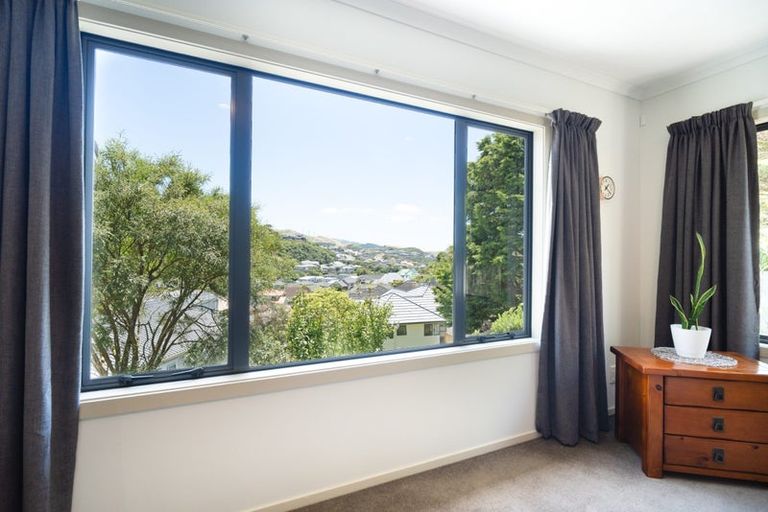 Photo of property in 16a Eastcott Grove, Churton Park, Wellington, 6037