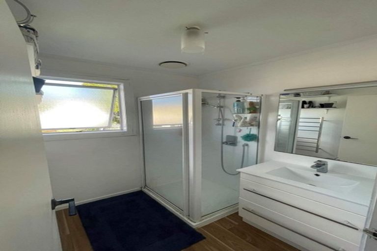 Photo of property in 24 Meilland Place, Glen Eden, Auckland, 0602