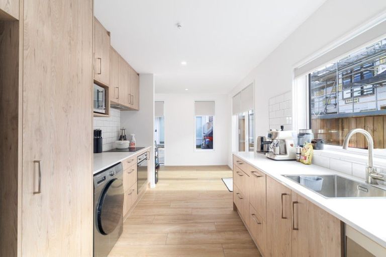 Photo of property in 3/150 Hills Road, Edgeware, Christchurch, 8013