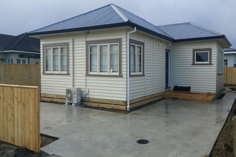 Photo of property in 1008 Saint Aubyn Street West, Saint Leonards, Hastings, 4120