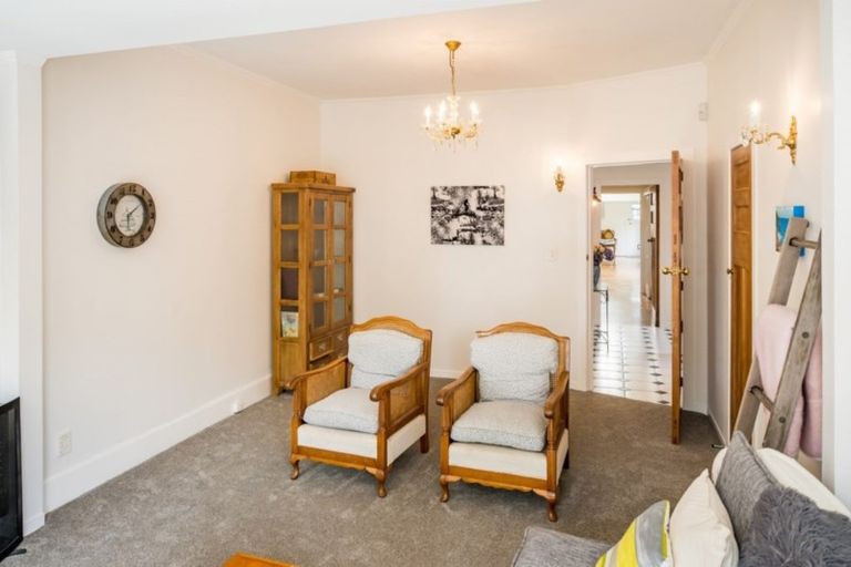 Photo of property in 116 Woburn Road, Woburn, Lower Hutt, 5010