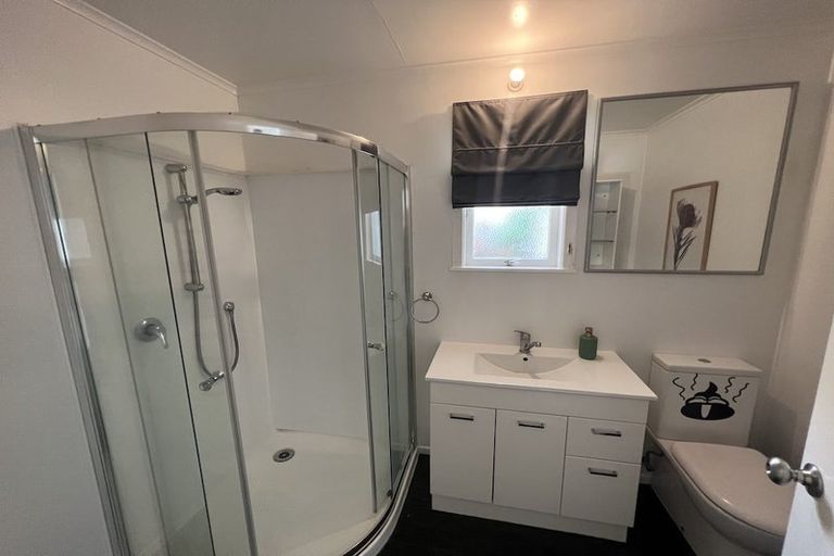 Photo of property in 8 Widmore Drive, Massey, Auckland, 0614