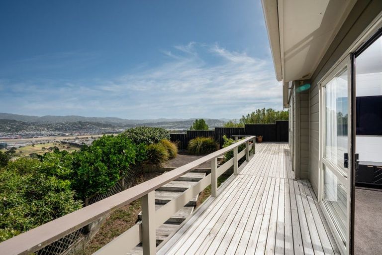 Photo of property in 82 Beacon Hill Road, Strathmore Park, Wellington, 6022