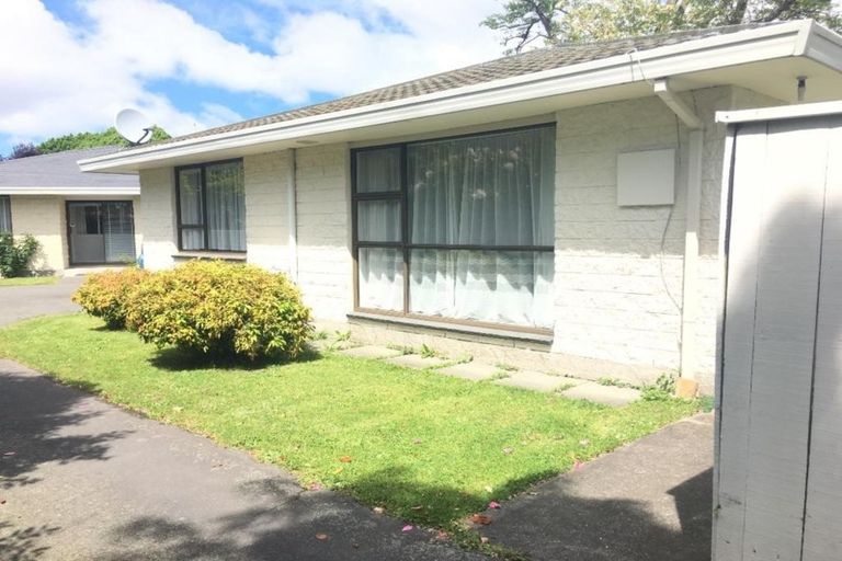 Photo of property in 1/48 Jeffreys Road, Fendalton, Christchurch, 8052