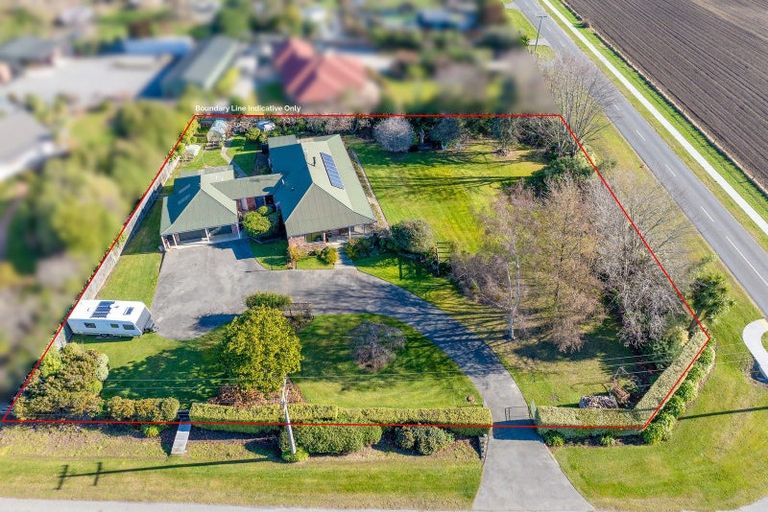Photo of property in 2 Terrace Road, Leithfield, Amberley, 7481