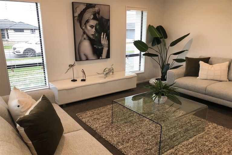 Photo of property in 17 Owen Drive, Darfield, 7510