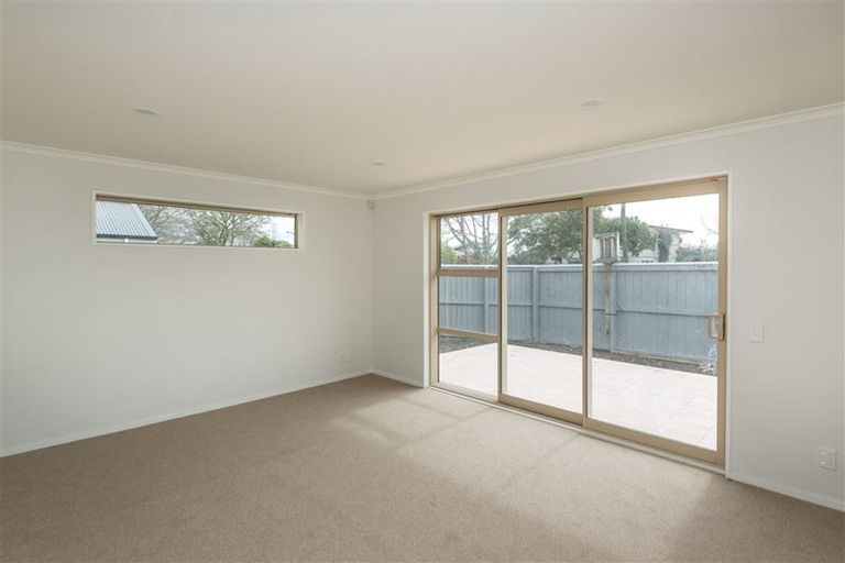 Photo of property in 2 John Morel Place, Parklands, Christchurch, 8083