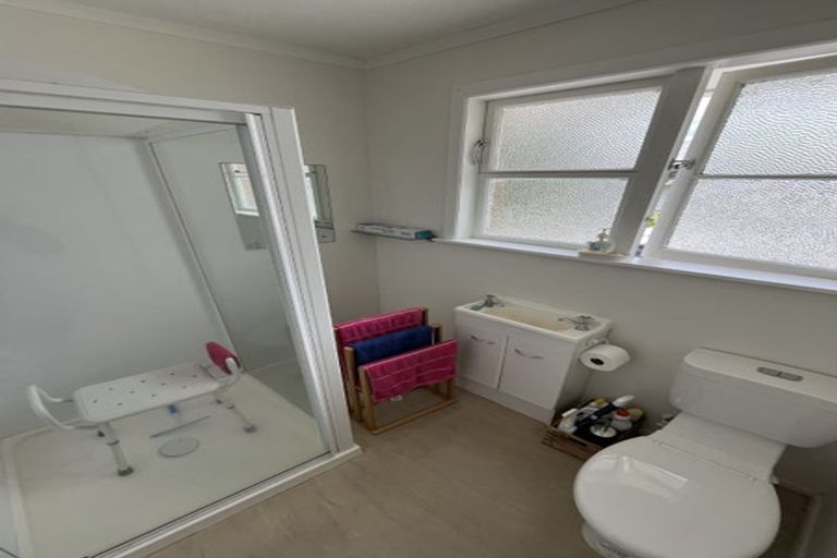 Photo of property in 62 Seddon Street, Wallaceville, Upper Hutt, 5018
