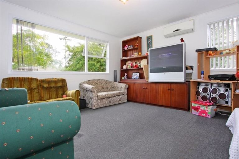 Photo of property in 32 Antrim Crescent, Otara, Auckland, 2023