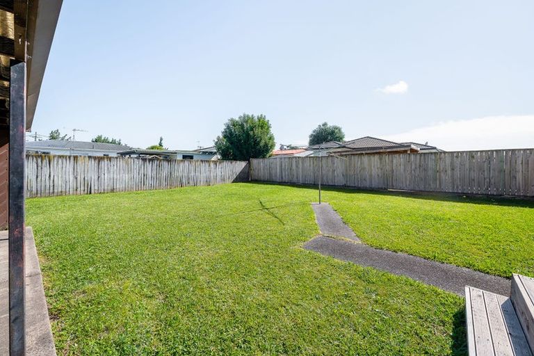 Photo of property in 3 Thornton Place, Melville, Hamilton, 3206