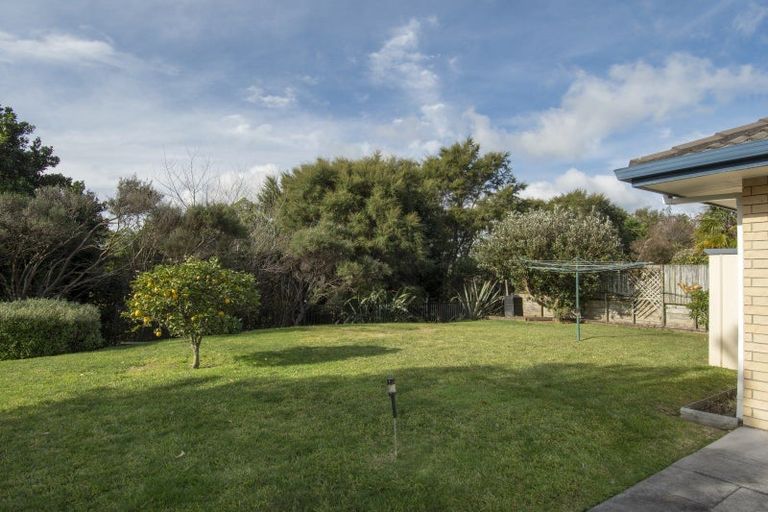 Photo of property in 27 Lysaght Place, Welcome Bay, Tauranga, 3112