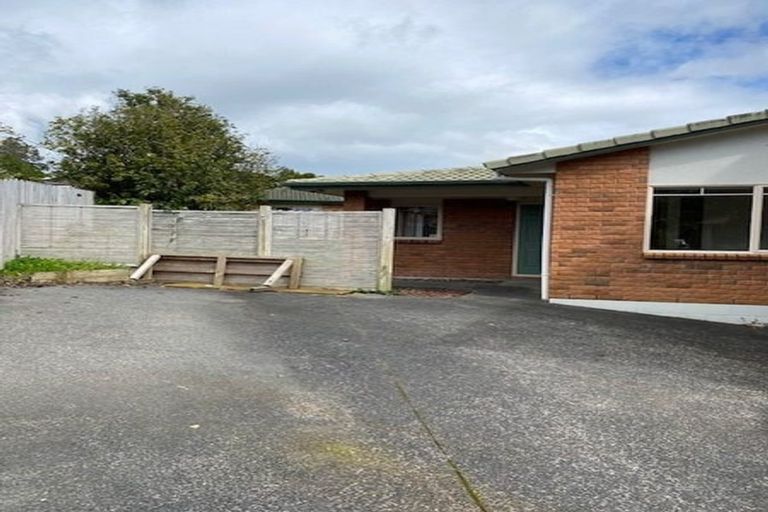Photo of property in 5 Landvale Court, Browns Bay, Auckland, 0630