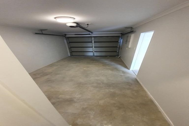 Photo of property in 61d Wellington Street, Pukekohe, 2120