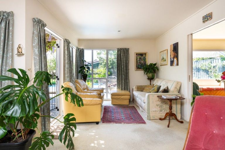 Photo of property in 32 Reeve Drive, Havelock North, 4130