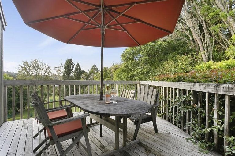 Photo of property in 807 West Coast Road, Oratia, Auckland, 0604