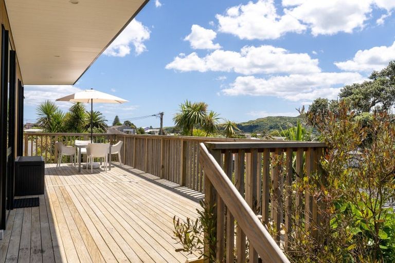 Photo of property in 37 Long Street, Raglan, 3225