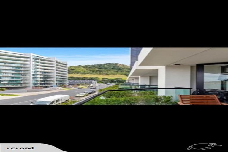 Photo of property in 2/6 Marine Parade, Mount Maunganui, 3116