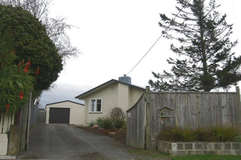 Photo of property in 10 Fox Place, Cloverlea, Palmerston North, 4412