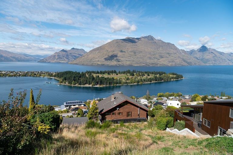 Photo of property in 7 Bolton Lane, Queenstown, 9300