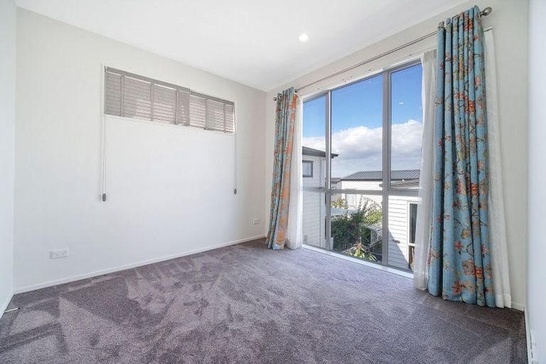 Photo of property in 13 Lockheed Street, Hobsonville, Auckland, 0618