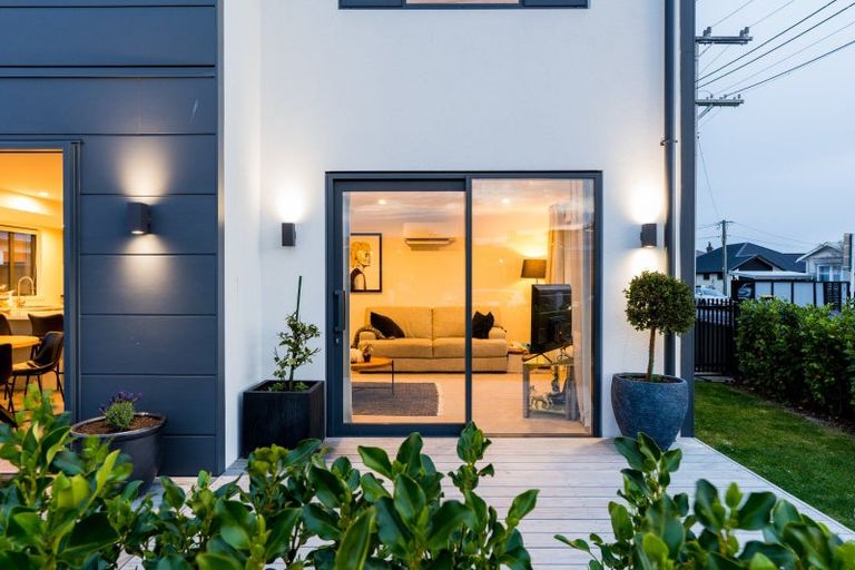 Photo of property in 1a Kings Avenue, South Dunedin, Dunedin, 9012