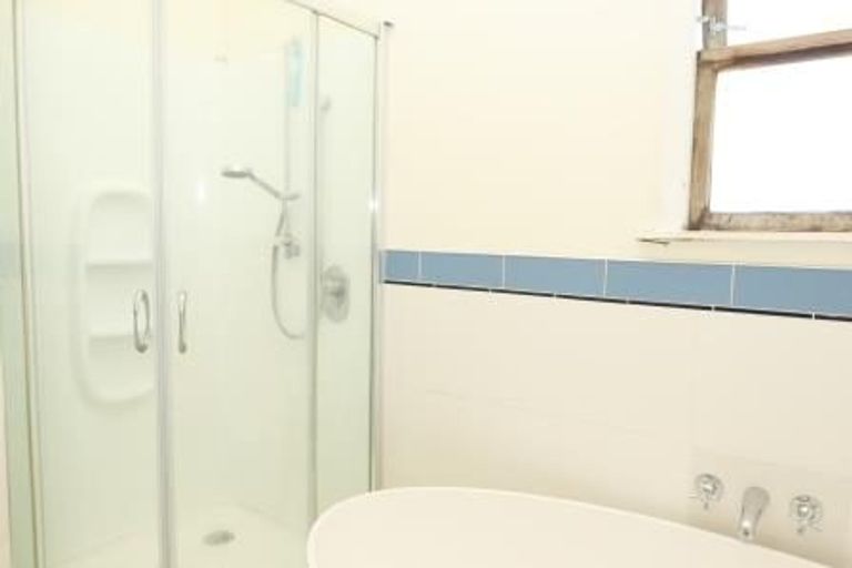 Photo of property in 35 Disley Street, Highbury, Wellington, 6012