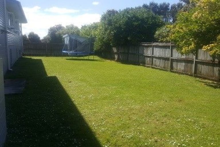 Photo of property in 1/15 Kyle Road, Greenhithe, Auckland, 0632