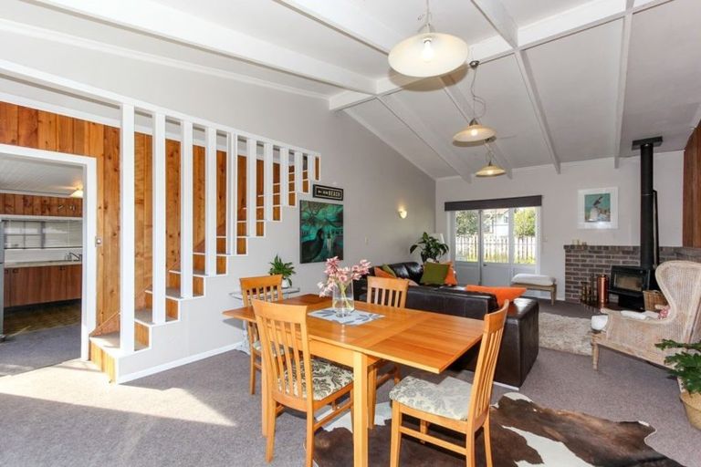 Photo of property in 114 Wairau Road, Oakura, 4314