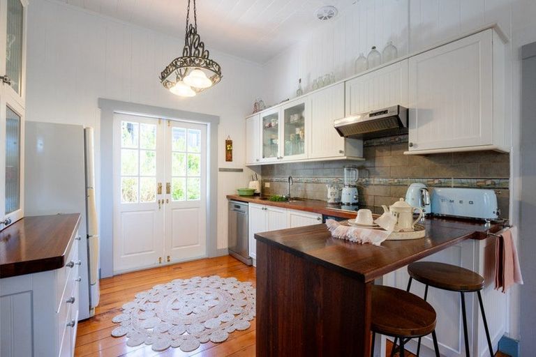 Photo of property in 15 Kowhai Road, Mairangi Bay, Auckland, 0630