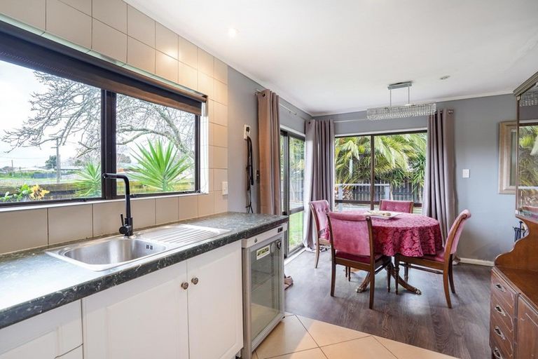 Photo of property in 11 Rata Street, Tokomaru, Palmerston North, 4474
