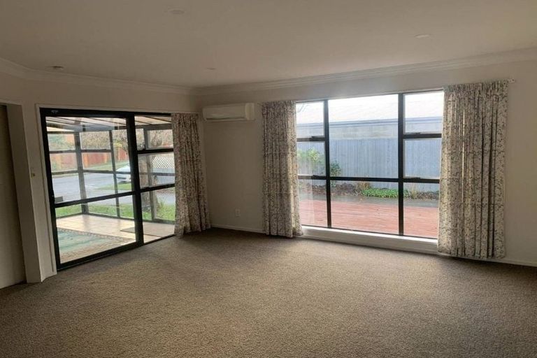 Photo of property in 4 Lodge Place, Ilam, Christchurch, 8041