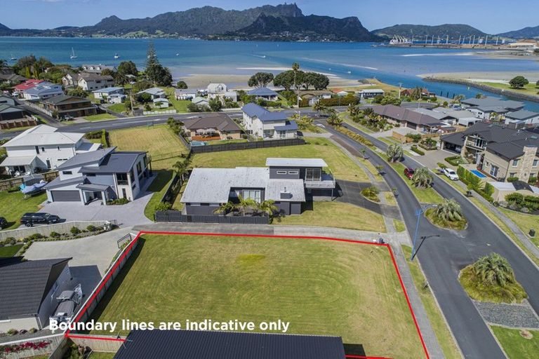 Photo of property in 12 Mariners Haven, One Tree Point, 0118