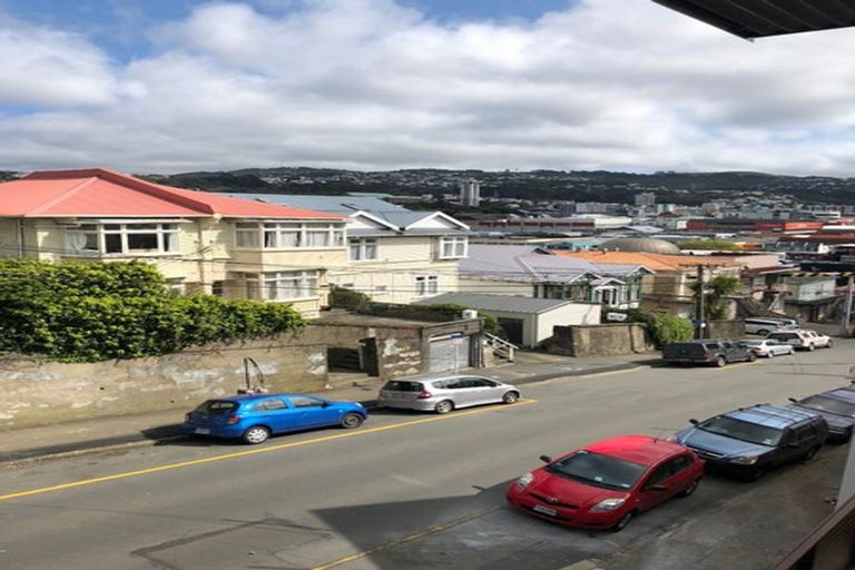 Photo of property in 76 Brougham Street, Mount Victoria, Wellington, 6011