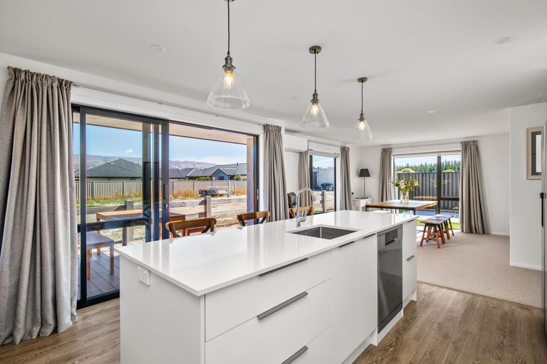 Photo of property in 4 Gards Place, Alexandra, 9320