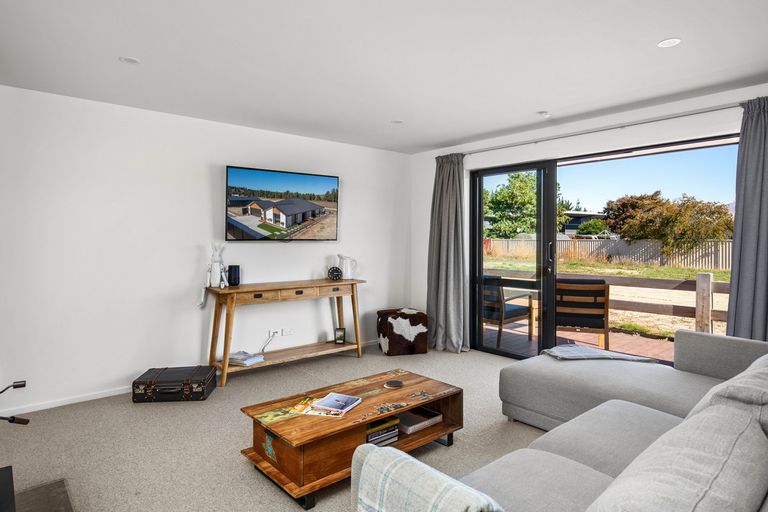 Photo of property in 4 Gards Place, Alexandra, 9320